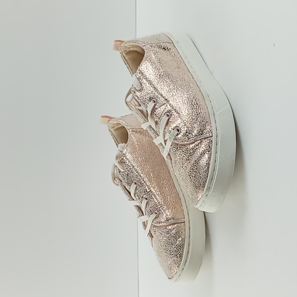 TOMS Copper Metallic Color Sneakers
